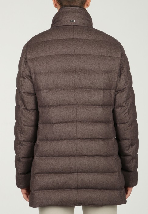 Товар серого цвета с внутренней стороны