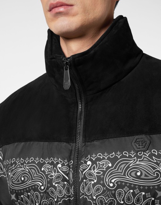 пуховик  из америки вид сбоку