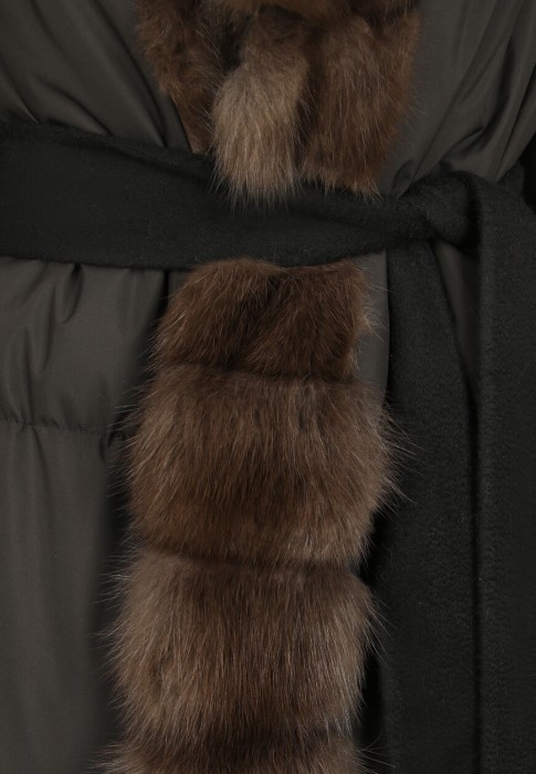 пуховик  из америки вид сбоку