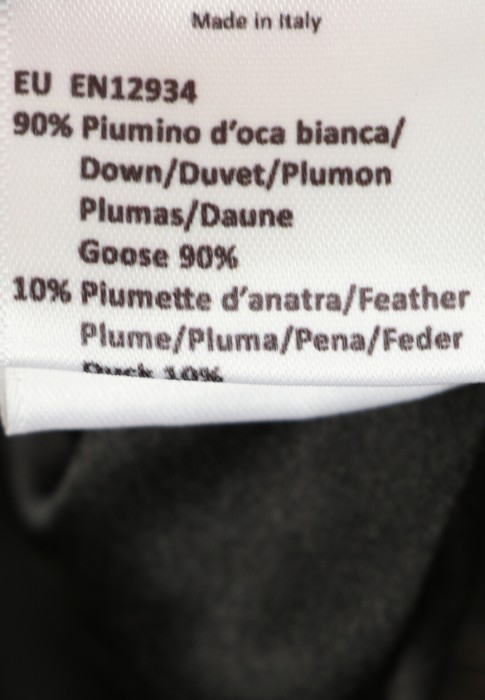 пуховик  универсального стиля с лицевой стороны