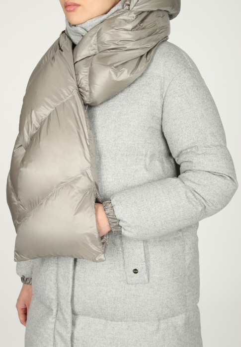 пуховик  универсального стиля с лицевой стороны