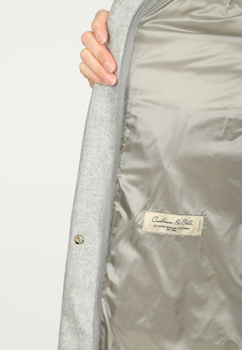 пуховик  для взрослого возраста с изнаночной стороны