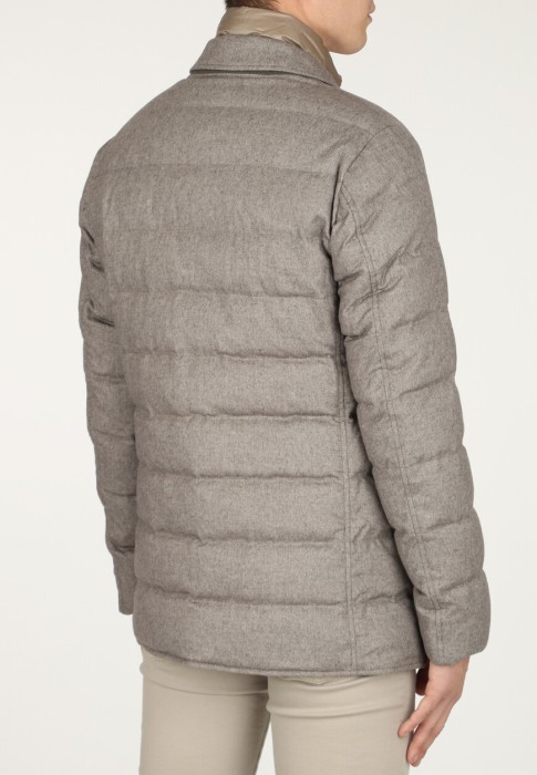 пуховик  из франции вид сбоку