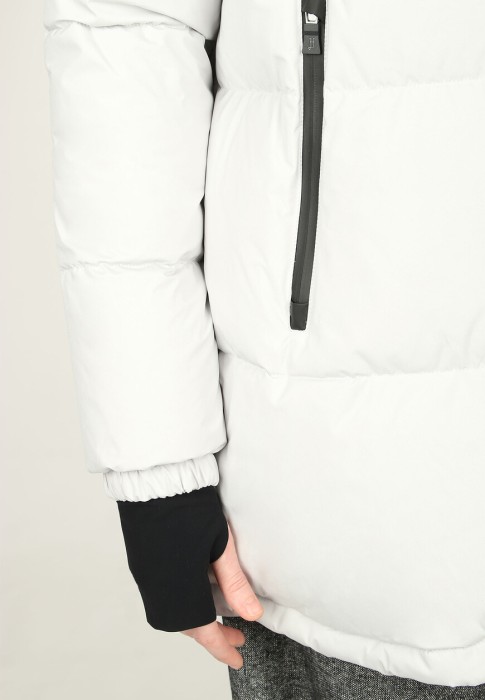 пуховик  из проверенных материалов спереди