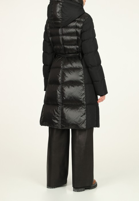 пуховик  из италии вид сбоку