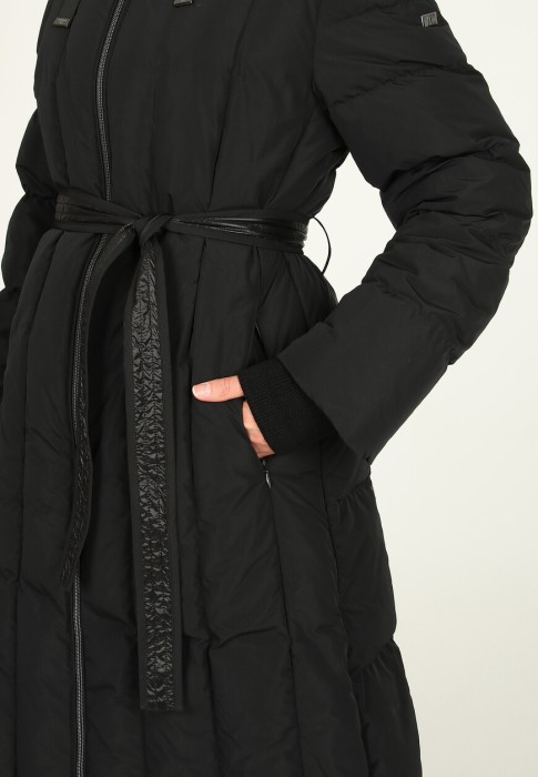 пуховик  из проверенных материалов спереди