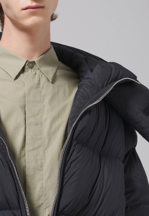 пуховик  универсального стиля с лицевой стороны