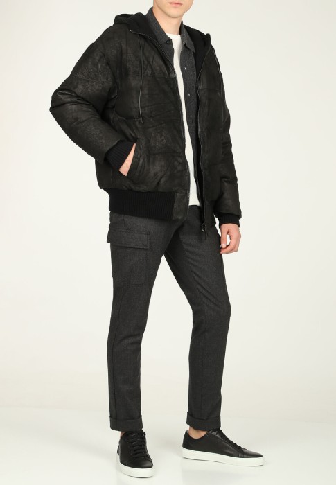 пуховик  из италии вид сбоку