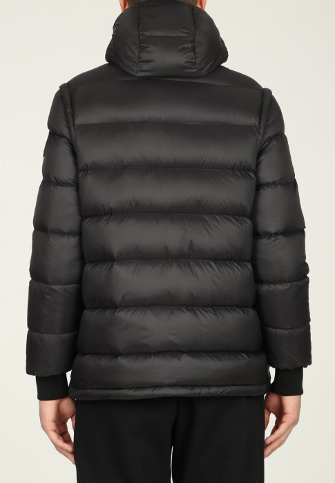 пуховик  из проверенных материалов спереди