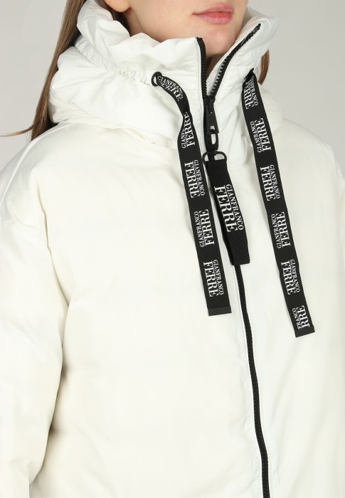 Продукция для женщин фото