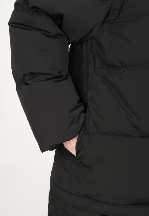 пуховик  универсального стиля с лицевой стороны