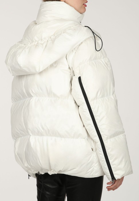 пуховик  из проверенных материалов спереди