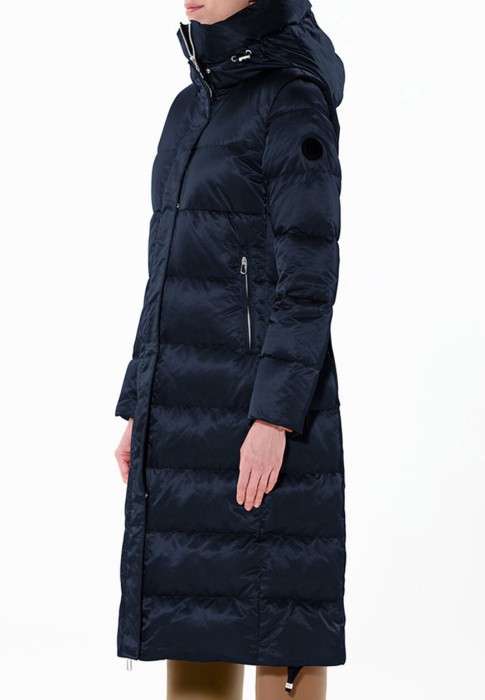 пуховик  из италии вид сбоку