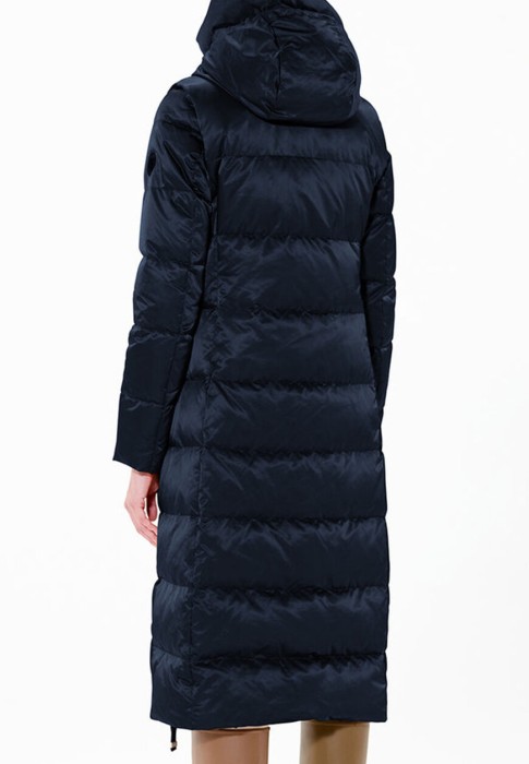 Товар синего цвета с внутренней стороны