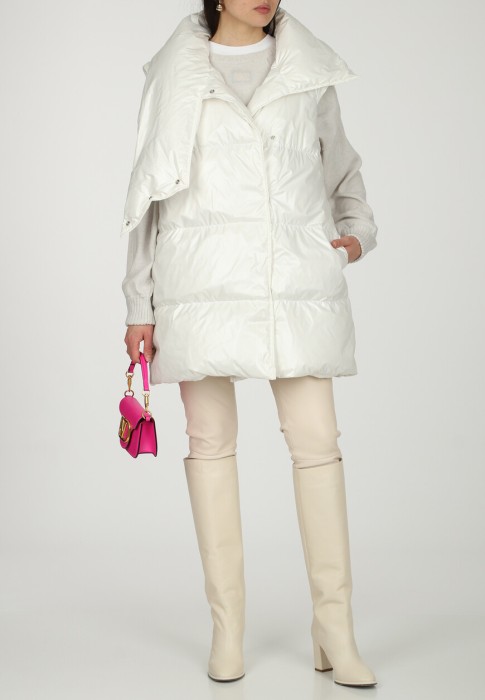 пуховик  из италии вид сбоку