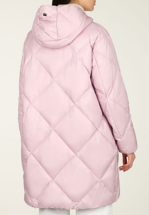 Товар фиолетового цвета с внутренней стороны