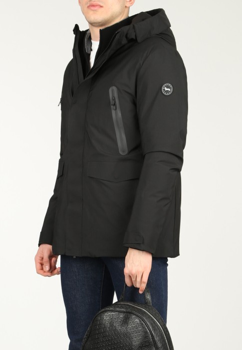 пуховик  из италии вид сбоку