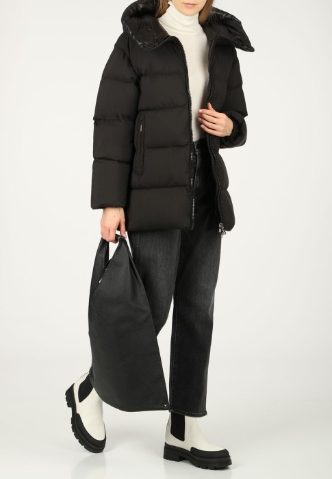 пуховик  из дании вид сбоку