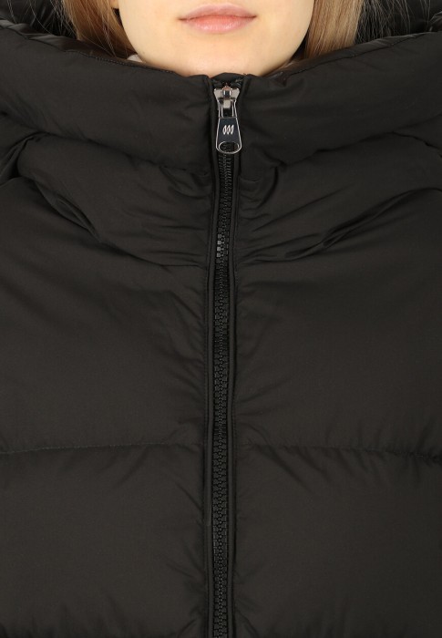 пуховик  из проверенных материалов спереди