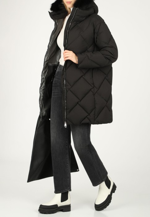 пуховик  из дании вид сбоку