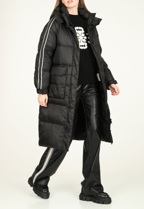 пуховик  из италии вид сбоку