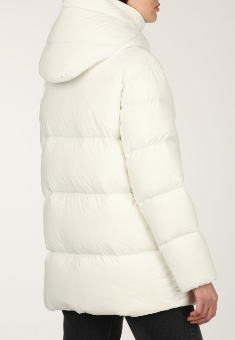 Продукция для женщин фото