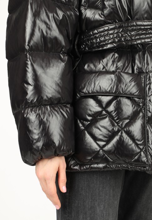 пуховик  из проверенных материалов спереди