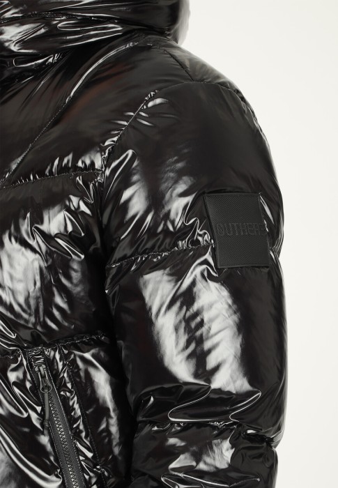 пуховик  универсального стиля с лицевой стороны