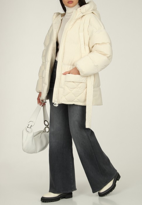 пуховик  из америки вид сбоку