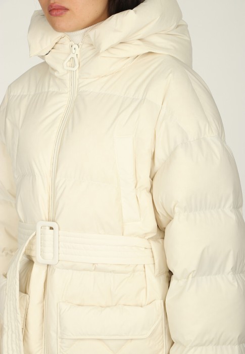 пуховик  из проверенных материалов спереди