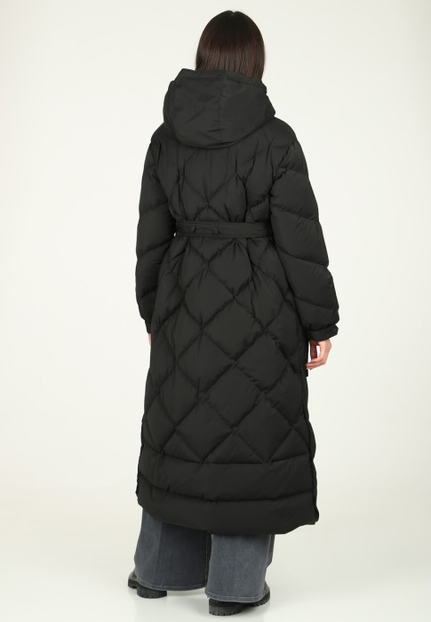 Товар черного цвета с внутренней стороны