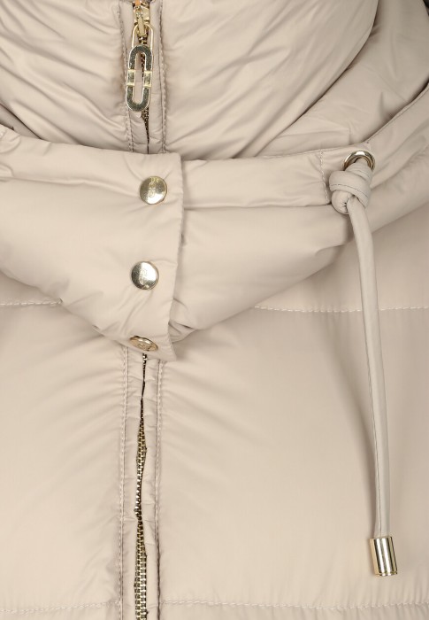 пуховик  универсального стиля с лицевой стороны