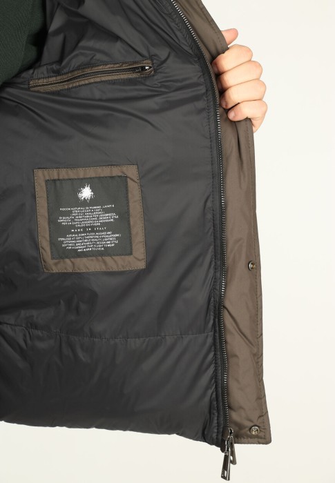 пуховик  универсального стиля с лицевой стороны