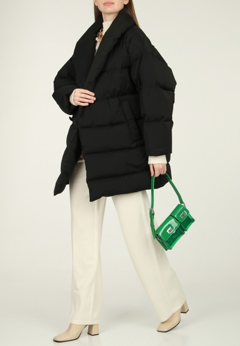 пуховик  от бренда replume вид слева