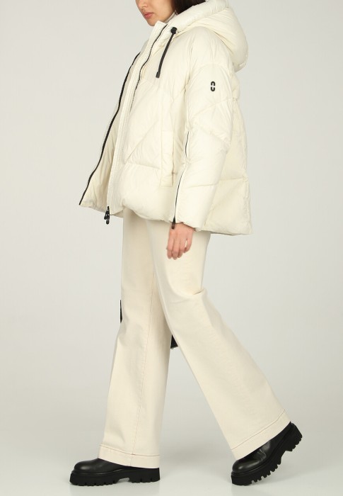 пуховик  из италии вид сбоку