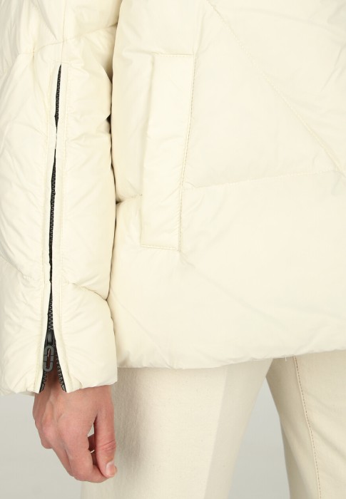 пуховик  из проверенных материалов спереди