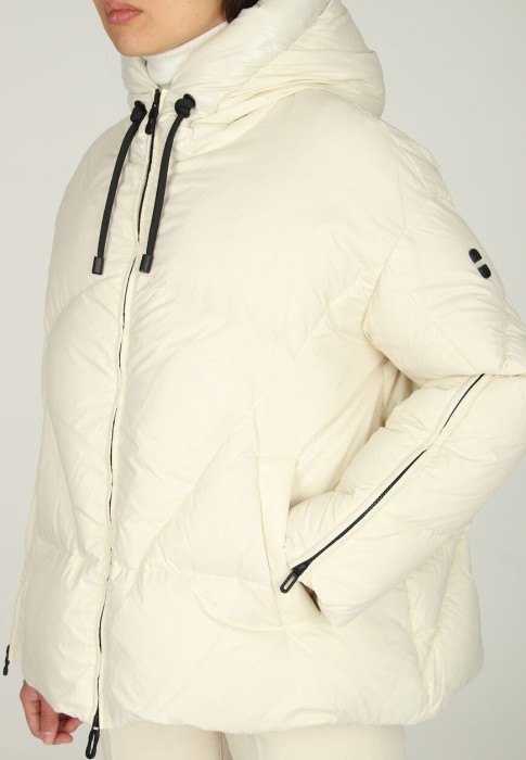 Продукция для женщин фото