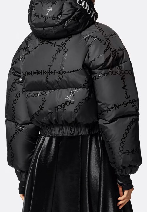пуховик  универсального стиля с лицевой стороны