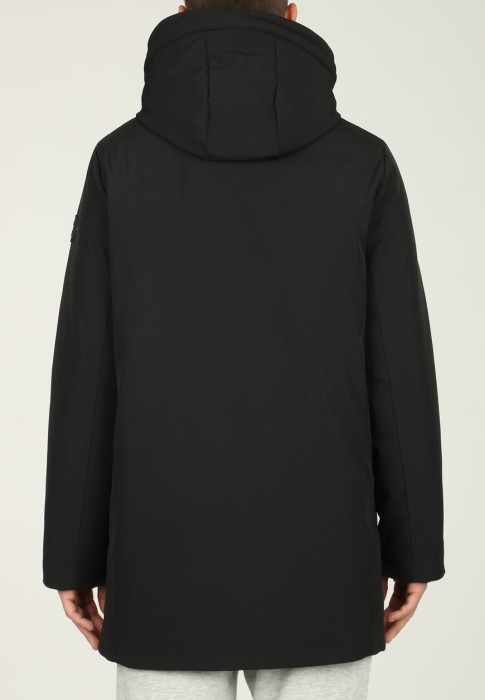 Товар черного цвета с внутренней стороны