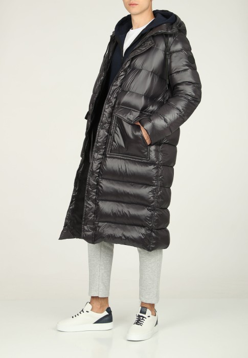 пуховик  из италии вид сбоку