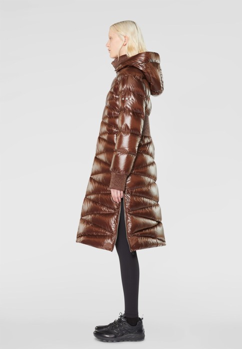 пуховик  от бренда add вид слева