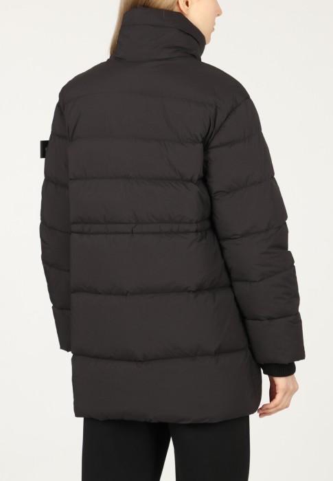 Товар черного цвета с внутренней стороны