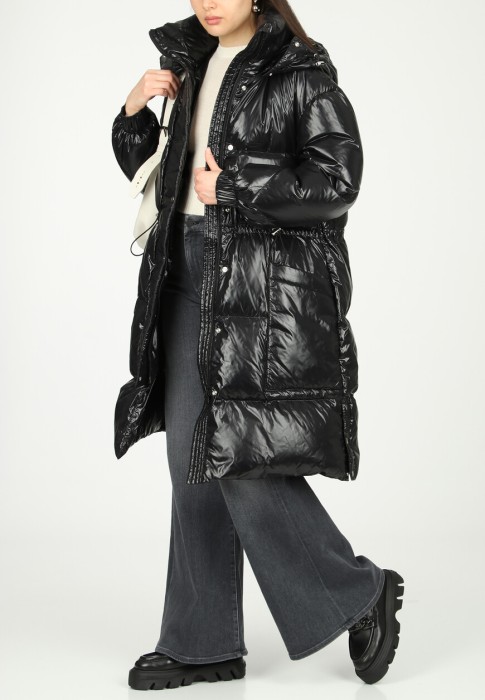 пуховик  из италии вид сбоку