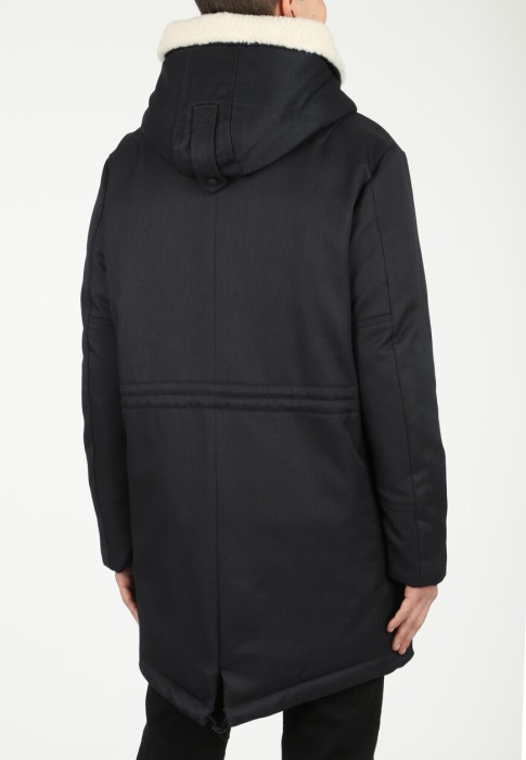 пуховик  из америки вид сбоку