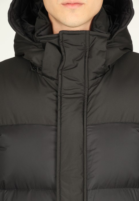 пуховик  из проверенных материалов спереди