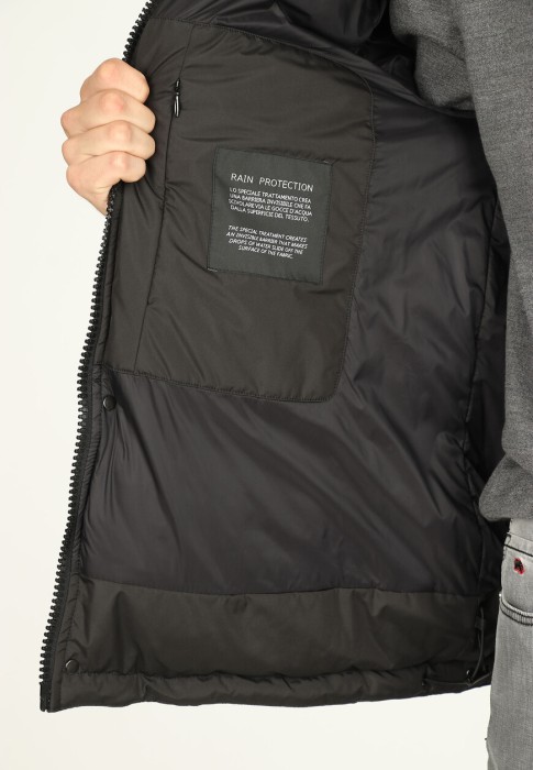 пуховик  универсального стиля с лицевой стороны