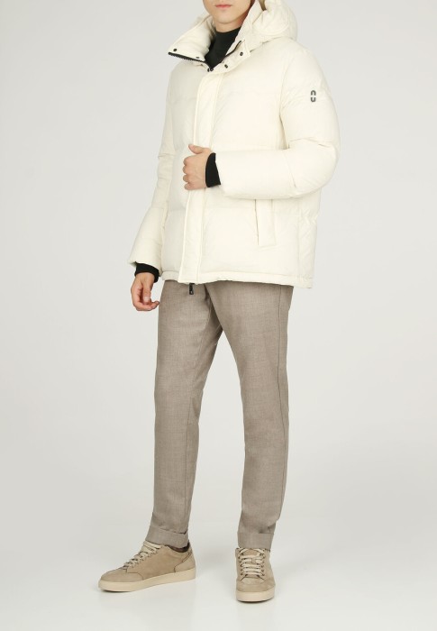 пуховик  от бренда stilnology вид слева