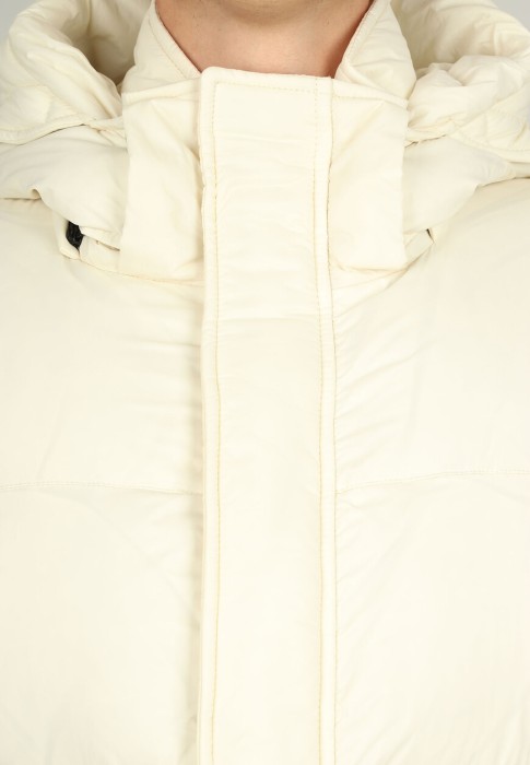 пуховик  универсального стиля с лицевой стороны