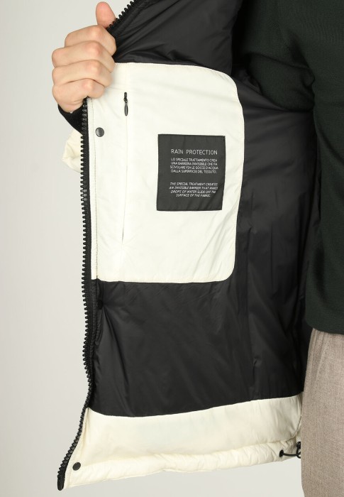 пуховик  для взрослого возраста с изнаночной стороны