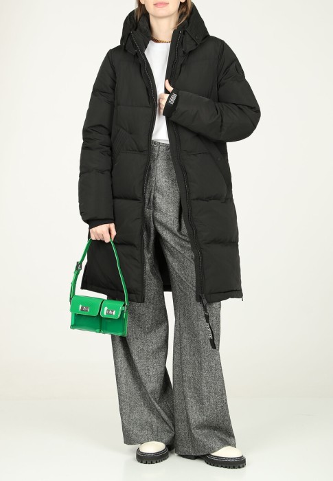 пуховик  из италии вид сбоку